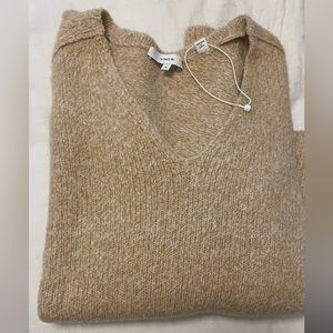 Vince Medium Tan/Gold Vneck Sweater